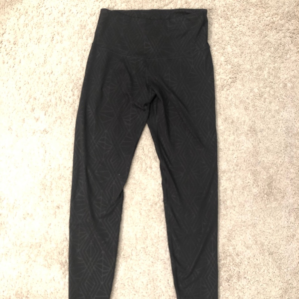 Old navy active go-dry leggings size medium